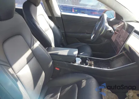 2018 Tesla Model 3 Long Range/Mid Range из США, поврежденный, VIN 5YJ3E1EA3JF044776